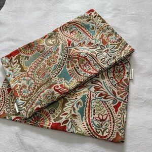 Mika Home Paisley Accent Pillow Cover 2